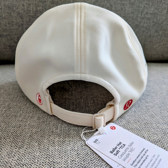 Lululemon x Team Canada Baller Hat – White, One Size - Picture 3 of 6